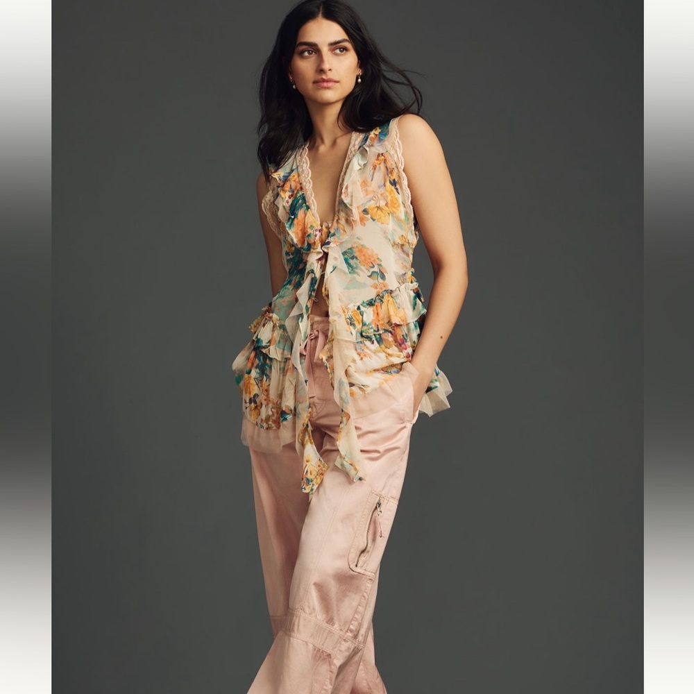 NWT Anthropologie Lacy waterfall ruffle blouse Floral Lace Trim Vest size S